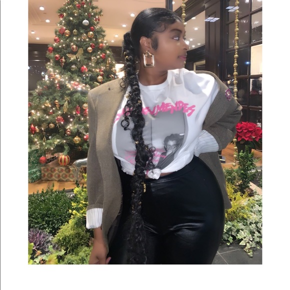 Meet your Posher, Teaysia - Picture 2 of 16